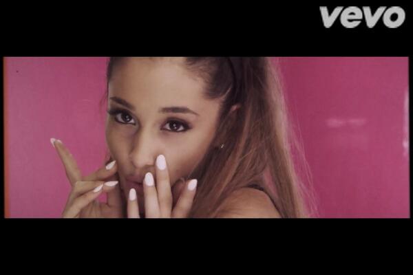 ArianaLABoys's tweet image. #ProblemVideo #WatchProblemOnVEVO  youtu.be/iS1g8G_njx8  💕 #StreamProblem @arianagrande 👩💭💁👩💋💭💕💗💗💗💗💗