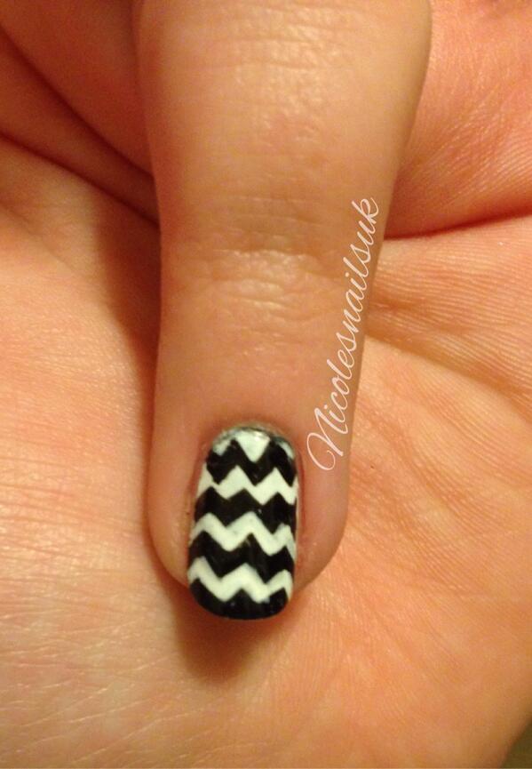 nicolesnailsuk's tweet image. Need a weekend read?Check out my blog nicolesnailsuk.blogspot.co.uk @FemaleBloggerRT @UKBBloggers #notd #nails #bbloggers