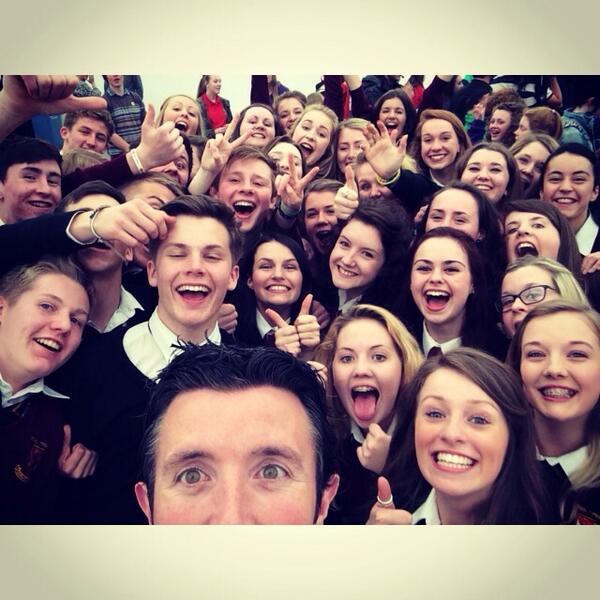 “<a href="/Golwg360/">Golwg360</a>: Llong..i@sarawatkins96, syddennill £25 amhunlungorau EistUrdd! bit.ly/S2B0Ij ”<a href="/TrystanTrystan/">Trystan Phillips</a>