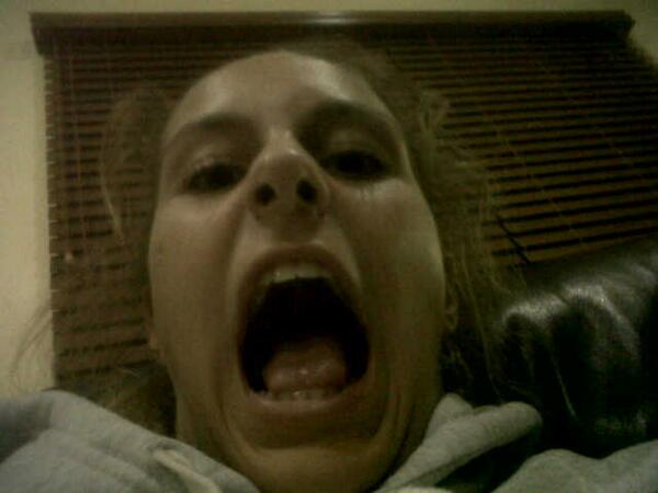 thanks for LETTING ME KNOW you're back.. #sarkasme #howrudeofyou #welkomterugloser #thevoidisfilled <a href="/sunedelange14/">Sune De Lange</a> :)