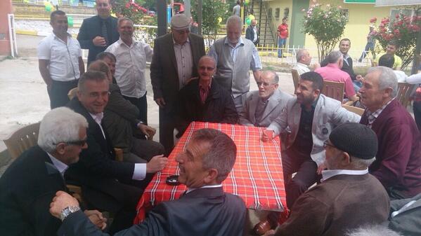 İlçe başkanımız Sn.Abdullah Aslan ve Belediye başkanımız Sn.Cem Kara,Ormanlı mahallemizde stadyum açılışına katıldı.