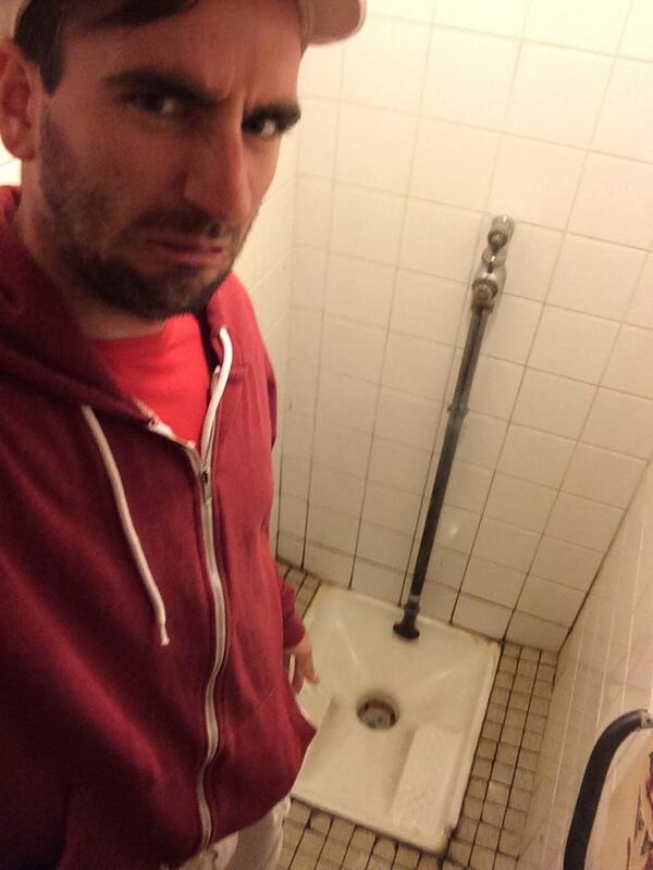RobbieStill5's tweet photo. #selfie  #weird # toilet http://t.co/JXAJfM3zXR