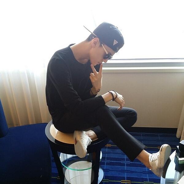 OhSehunOrg's tweet photo. #OHSTAGRAM Update: "✌" -- http://t.co/Oz6nSvAT9j http://t.co/J4PTZRyjKa