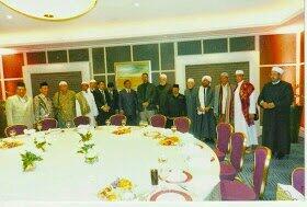 MasBro_Dey's tweet image. Karna qta agamis,azhary getto... Klw ada yg dekat dengan ulama knp tidak.
*#sudahGituAja