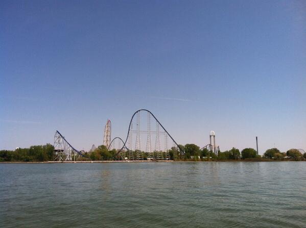 cedarpoint's tweet photo. There's no other sight quite like the Cedar Point skyline. @ShoresIslandsOH http://t.co/jDTwrKEKJn
