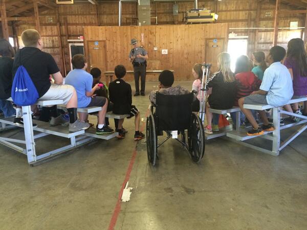 State Highway Patrol <a href="/OSHP/">Ohio State Highway Patrol</a> talks to 5th graders about dustracted driving and safety. #KSS #delco