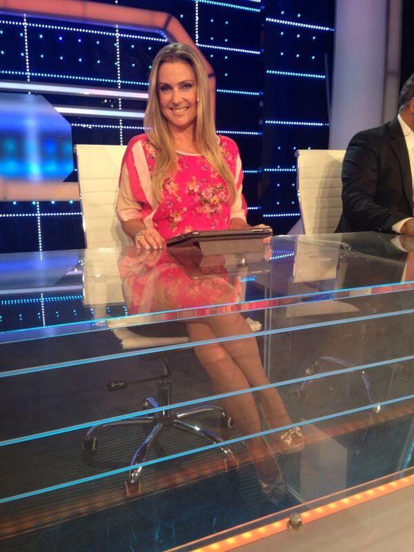 <a href="/margawais/">Margarita Wais</a> hermosísima nuevamente by Sathya por <a href="/FOXSports/">FOX Sports</a> #centralfox @paulahuergo <a href="/monisocolovsky/">Monica</a> <a href="/PiaPrensa/">PiaPrensa,Lopez Cano</a>