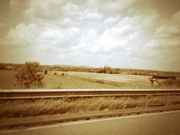 EmpireDivide's tweet photo. Taking in Leicestershire countryside on route to the @Leadmill in Sheffield for tonight's gig. Anyone joining us? http://t.co/5xQrskjlwL