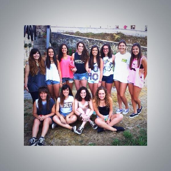 paumui95's tweet photo. princesssss 👑💕😍😍 http://t.co/J0APdKpYwU