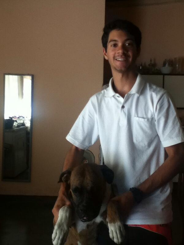 aragranado's tweet photo. @tonemetall con Nico @sofi_seiko http://t.co/hThhCSaec0