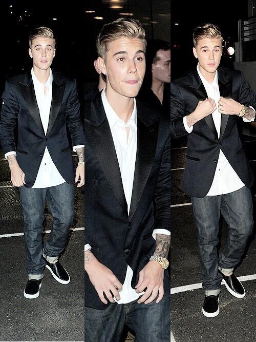 jbizzlelimit's tweet photo. “@brooksallgdrx: 👋 http://t.co/sVjjXKU7DV”