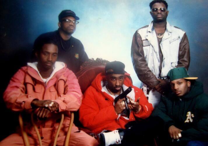 Detener Ambiguo condensador History Photographed on Twitter: "Rare photo of Mopreme Shakur, Mouse Man,  Tupac Shakur, Mike Cooley and Man Man http://t.co/1w3BnGqsCT" / Twitter