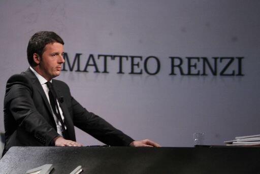 askanews_ita's tweet photo. #Renzi: "L'Ue deve essere cambiata da chi governa, non da chi urla"http://t.co/q4A7MpEL8G http://t.co/UjsZnxhLGs