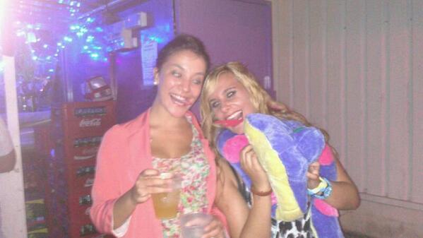 Cristinact94's tweet photo. Cada dia es una experiencia unica, elige como vivirla.¡FELICES 19! @eva_leganes http://t.co/P93zgtBjx6