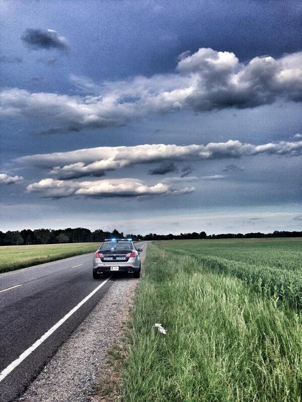 AASTTroopers's tweet photo. Incredible photo taken by Tpr. Darren Scott of the Virginia State Police on Rt. 17/Tidewater Trail http://t.co/CGQeabpWfu