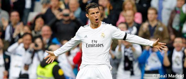 realmadrid's tweet photo. VÍDEO- ¡Cristiano Ronaldo acaba la Liga como Pichichi y Bota de Oro! ¡Enhorabuena! http://t.co/OxU7CHinjU #halamadrid http://t.co/cEfFYQktyJ