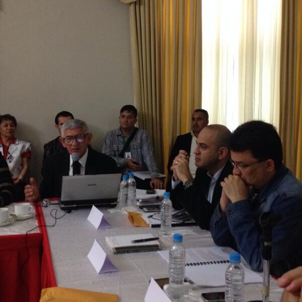 viceterritorial's tweet photo. Presentes en la reunión Ministros:  Ambiente, Energía Eléctrica  @MLambiente @jchacon2021 entre otros http://t.co/iFwzGLFLo5