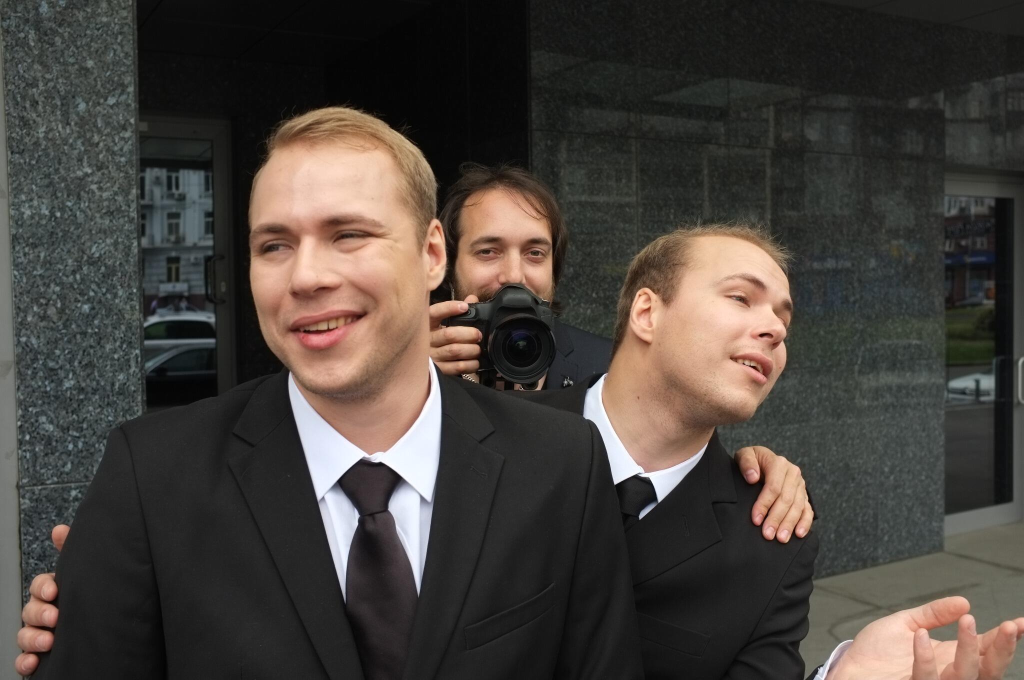 BoAWsriIgAA9fbT.jpg:large