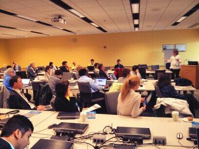 TomerSimon's tweet image. Full house at the #socialmedia / #SMEM track in #iscram2014