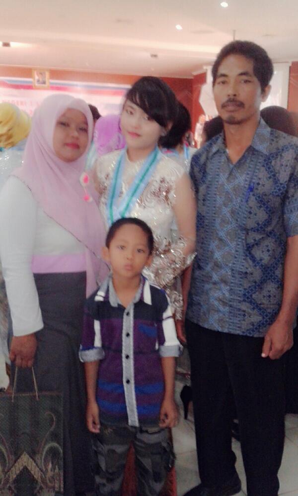 Linna_07 tweet picture