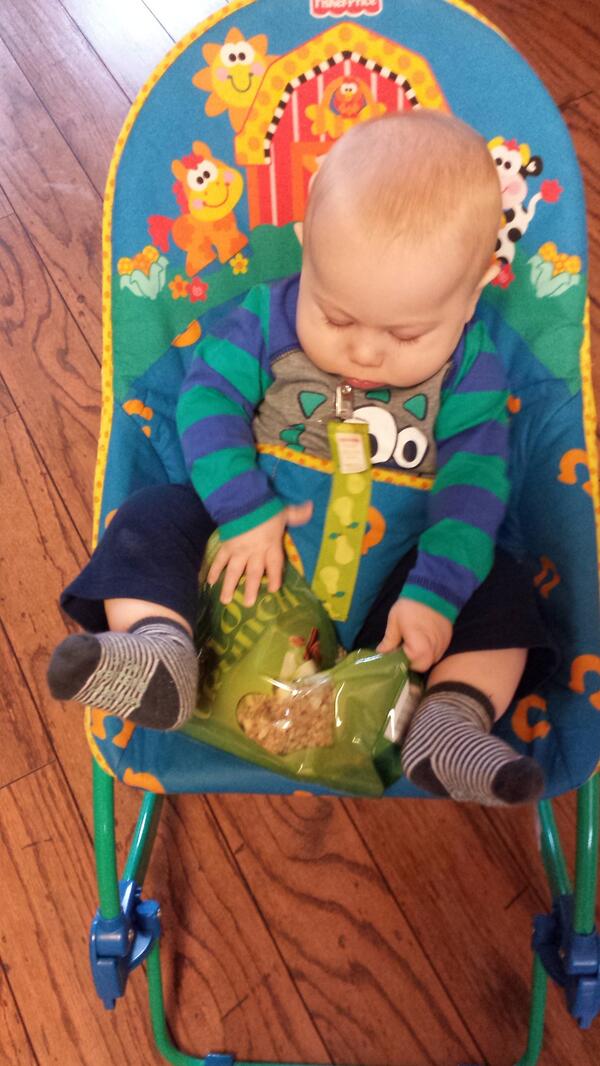 ELJanssen's tweet photo. even babies love #lovecrunch @NaturesPath http://t.co/IKUznkeTji