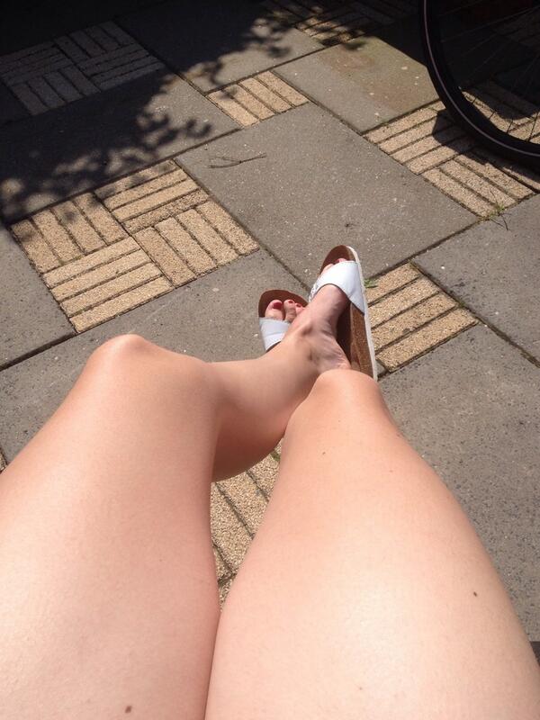 xSARAHBOS's tweet photo. #dailynoise lekker zonnen heel de dag!! http://t.co/cDaSfllfch