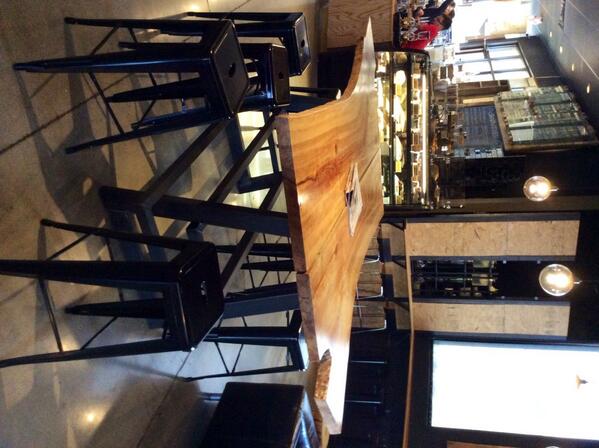 DesignDirect77's tweet image. Table designed by Garrett Hunt, for Onyx Coffee in Springdale #designdirection #onyxcoffeelab