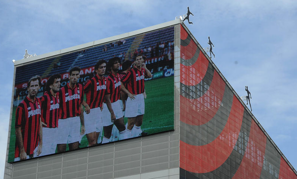 da7om_calcio's tweet photo. Casa Milan http://t.co/lwahfehF5a