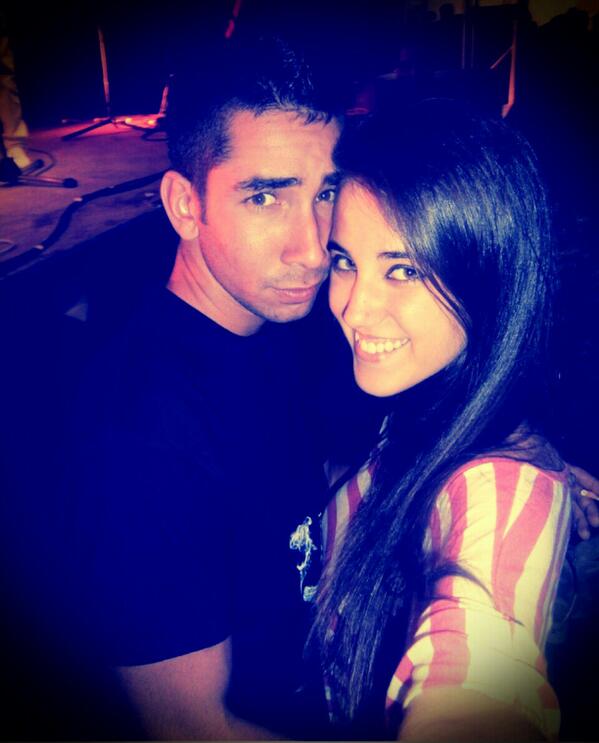 MariTreceTres's tweet photo. Hoy hace un año que me aguanta @puchi_jesus #TeAmoMucho http://t.co/uUVOcsj11L