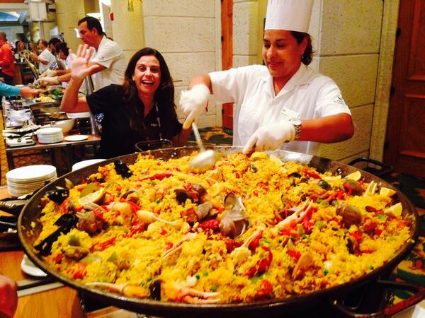 marcushora's tweet photo. HEY YA PAELLA #AspectACE14 http://t.co/H8tsZDOoVB