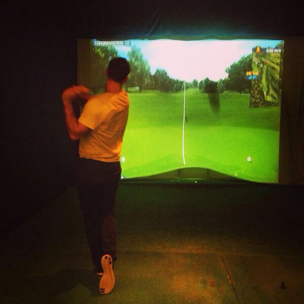 RizzleHicks's tweet photo. Great laugh and way to spend a few hours, highly recommended!! @kenohall @GolfSimRental http://t.co/H9J2ePjd8U