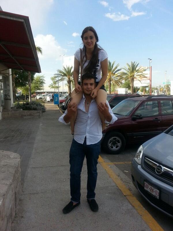 MBautista's tweet photo. Dominguito de mal tercio jaja con los amorosos ♡♡♡ @Rominalg_  @gilbertosotop http://t.co/1KqcctsRKy