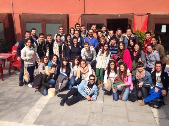 myolandam's tweet photo. Fin d 13/14 recordando días q ns hn hecho crecer y crear lazos #inclusiónuah @CastanoEva @Rodrigofriginal @travell3rs http://t.co/nlLlPAOJVM