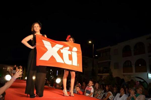 DniModas's tweet image. Cierre de la III Pasarela de Modas Benalmádena 2014 @XTIshoes #zapatos #actuales #diseño #cómodos #bonitos