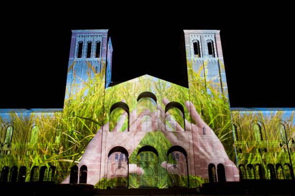 UCLAUpdates's tweet image. VIDEO Students in Royce Quad after #springsing2014 for a sound &amp;amp; light spectacle.
#LetThereBe
ucla.in/1hVPxMx