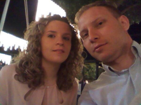 isabel_m18's tweet photo. Con mi niño sábado de feria osuna @ruizschuster http://t.co/x6jEYNnYdp