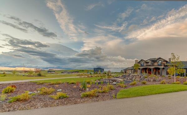 journeybegin's tweet photo. acreage estate #dewinton http://t.co/mVlyL7fndO