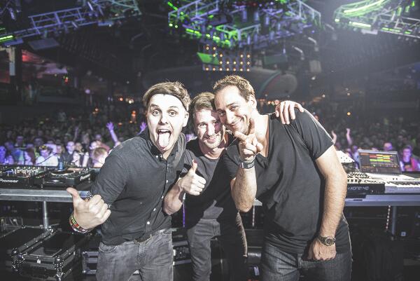 Matamar's tweet photo. Changing of the guard at the main stage with @PAULVANDYK .. :-) #matamar #paulvandyk #brno http://t.co/OA3oTmyA1E