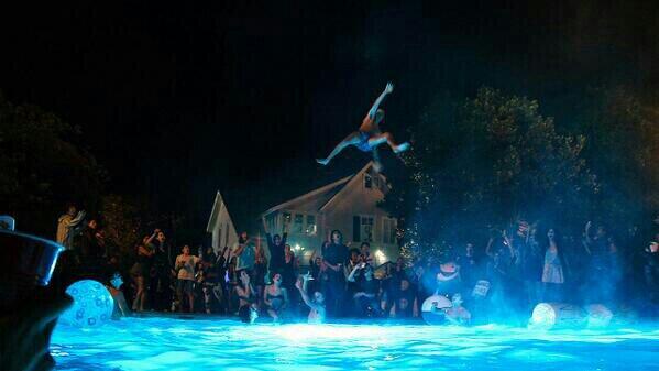 FrasessDeRap's tweet photo. UNA FIESTA ASI, JODER!! http://t.co/XBQPMDKi3F