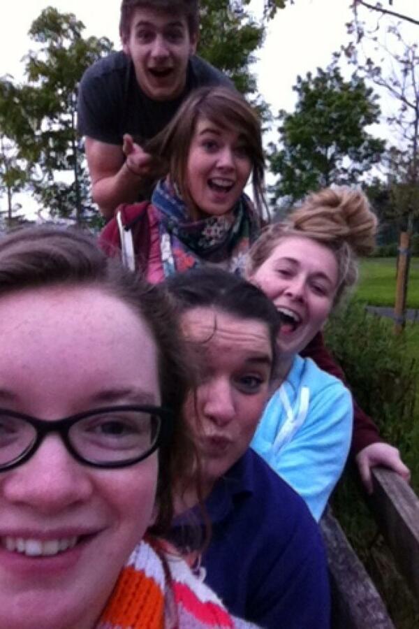 AnnaFitzpatric's tweet photo. Doing each other's hair selfie http://t.co/y6hbWOqntb