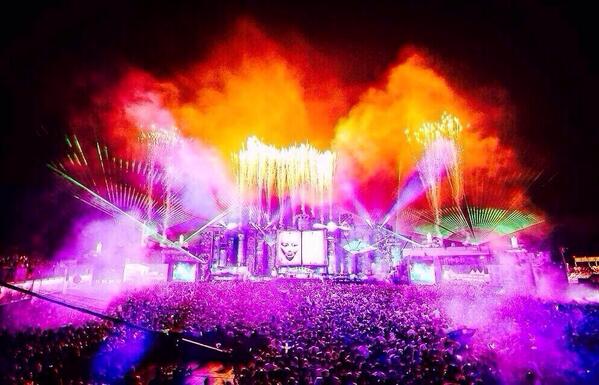 Rave Pics tweet media
