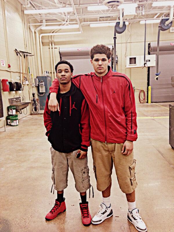 rodneyjay97's tweet image. Only Eat With Who You Starved With.💯👌 #2ManArmy #LOYALTYisEVERYTHING