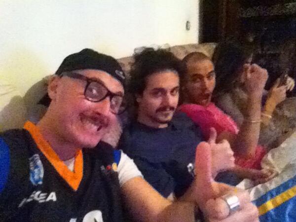 nunziomagistro's tweet photo. Il divano di casa zanna sempre presente . 2 a 0 @OrlandinaBasket #gocapo #wearecapo http://t.co/tWamR51Mb8