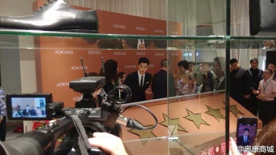 BoC-OI2IAAAmDW_.jpg:large