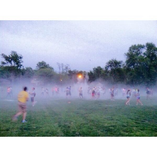 TWYoungLife's tweet photo. flour fight #success #YoungLife http://t.co/rr9M0EsT6n