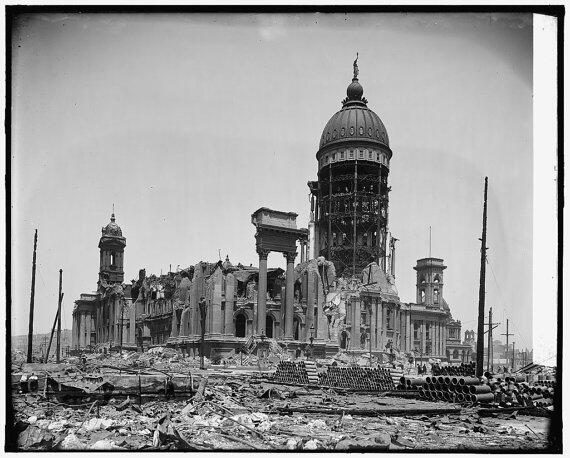 c.1906 San Francisco Earthquake and Fire- City Hall #SanFrancisco 
etsy.com/listing/184226…
