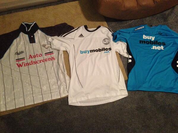 neilg78's tweet photo. @Steveyk77 @Chewy74Rob @hans8535 @dobbo57 @harrymonking @DarrenC1980 also borrowed these so got spares http://t.co/ShOhNqLbRM