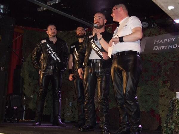 Geared Ireland (@gearedireland) on Twitter photo Pics from 1st Birthday party at the weekend. Including gift to <a href="/DartsDomain/">Master Dart</a> - next event is 21st June
Please RT Pics from 1st Birthday party at the weekend. Including gift to <a href="/DartsDomain/">Master Dart</a> - next event is 21st June
Please RT