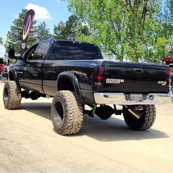 _LiftedTrucks_'s tweet photo. #Ram http://t.co/tc4VN8PLWK