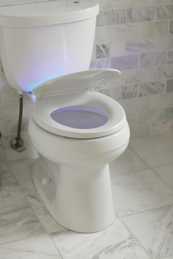 wallpops's tweet image. This changes EVERYTHING RT @thehomedepot Say hello to the new @kohler Nightlight Toilet Seat. thd.co/SbJlKr